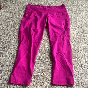Hot pink cropped leggings